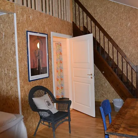Renskaug Vertsgård Hotel *